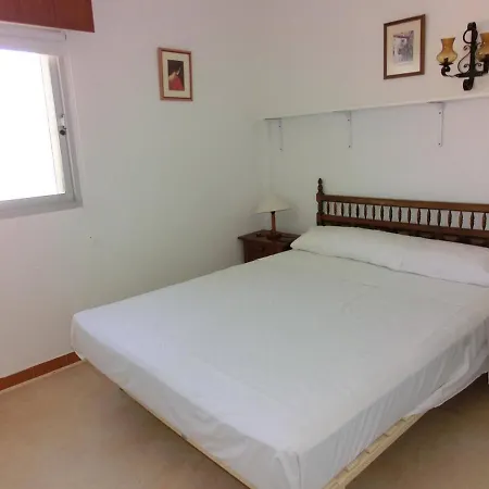 2 Bedrooms In Front Of The Sea *